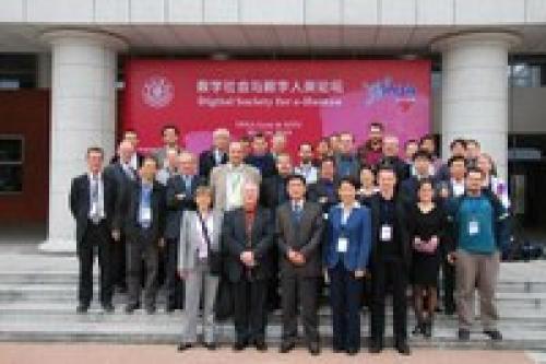 Délégation lyonnaise et collègues chinois sur le campus Minhang de l'Université Jiao Tong de Shanghai
